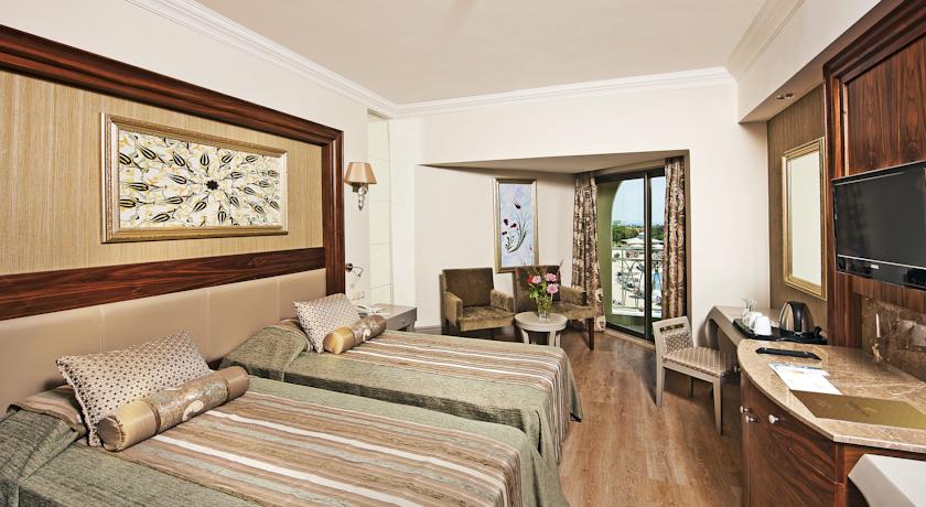 SIDE STAR RESORT